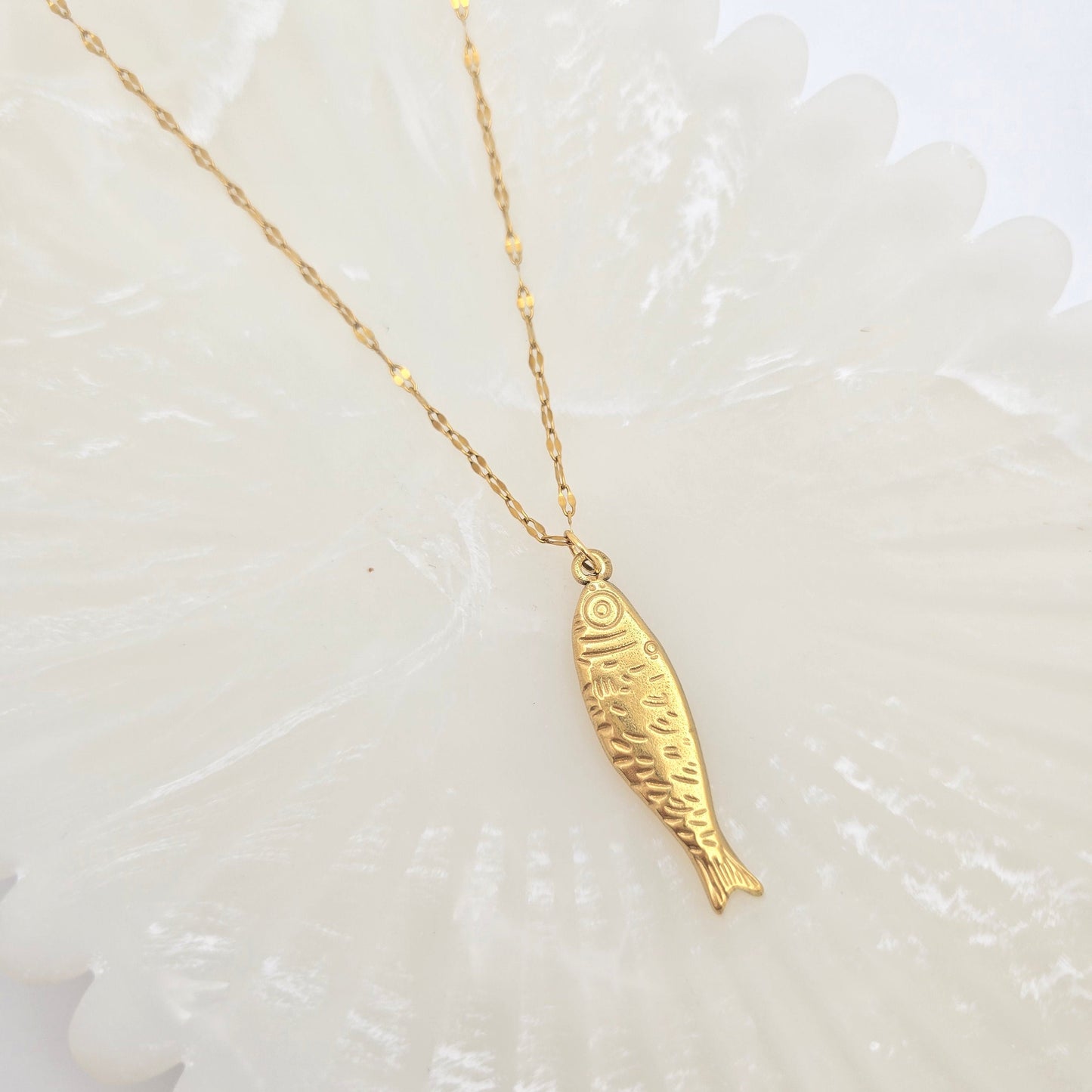 Dainty Dory Necklace