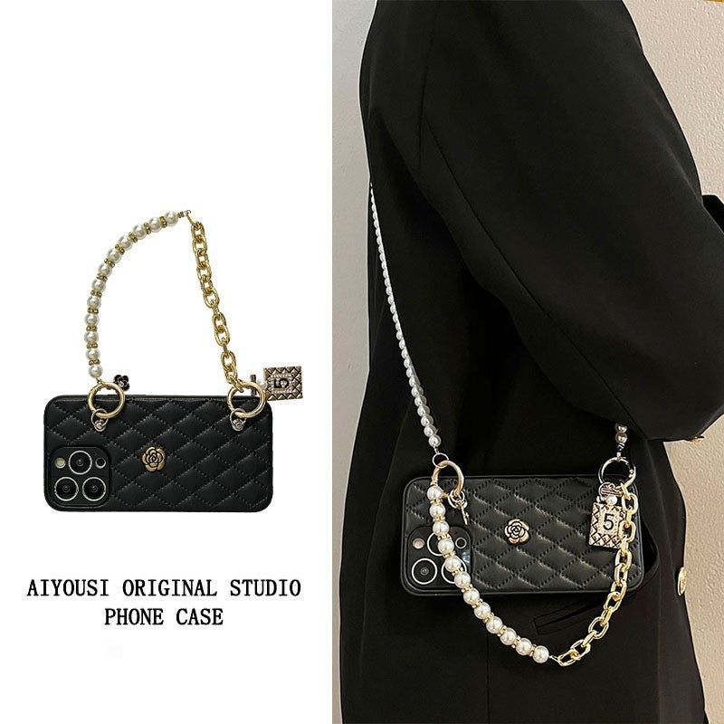 Rhombus Camellia Pearl Bracelet iPhone case Pearl Bracelet