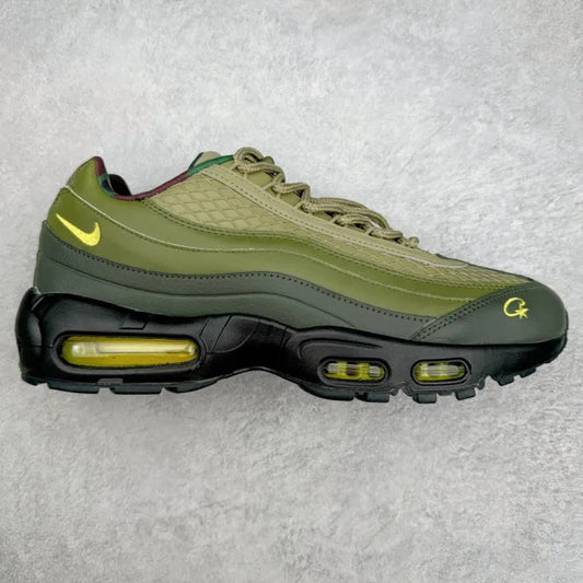 C - SNEAKERS