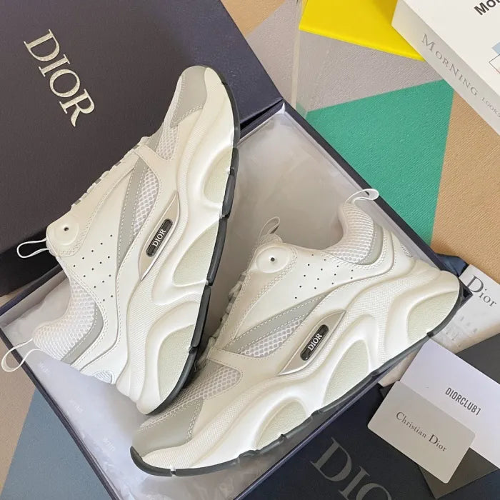 D - SNEAKERS