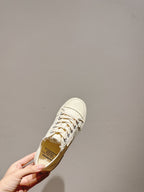 B-Sneakers