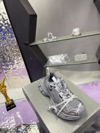 B-Sneakers