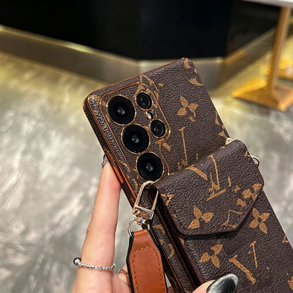 Premium oblique span fine hole leather case insert card is suitable for Samsung S26ultra trendy brand S25/S24S23plus protective case