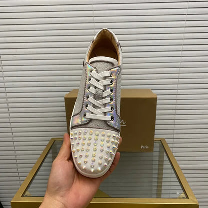 C - SNEAKERS