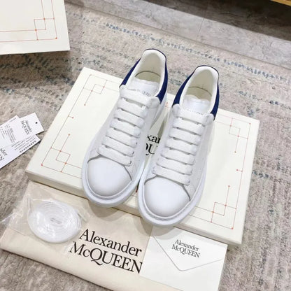 A - SNEAKERS