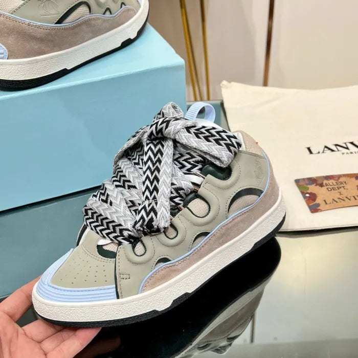 L - SNEAKERS