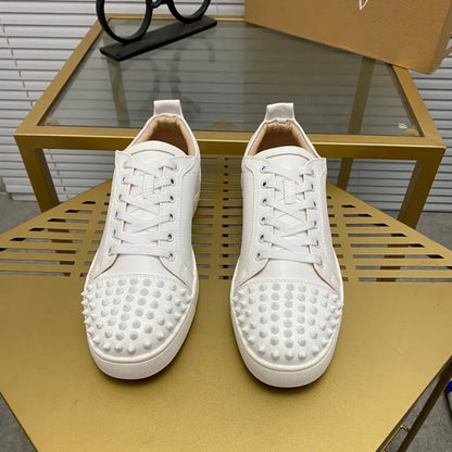 C - SNEAKERS