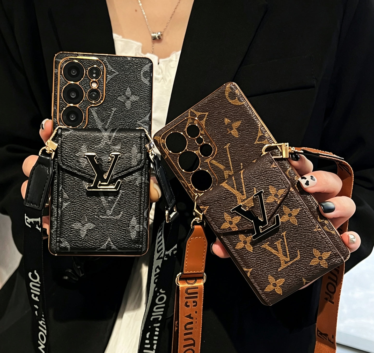 Premium oblique span fine hole leather case insert card is suitable for Samsung S26ultra trendy brand S25/S24S23plus protective case