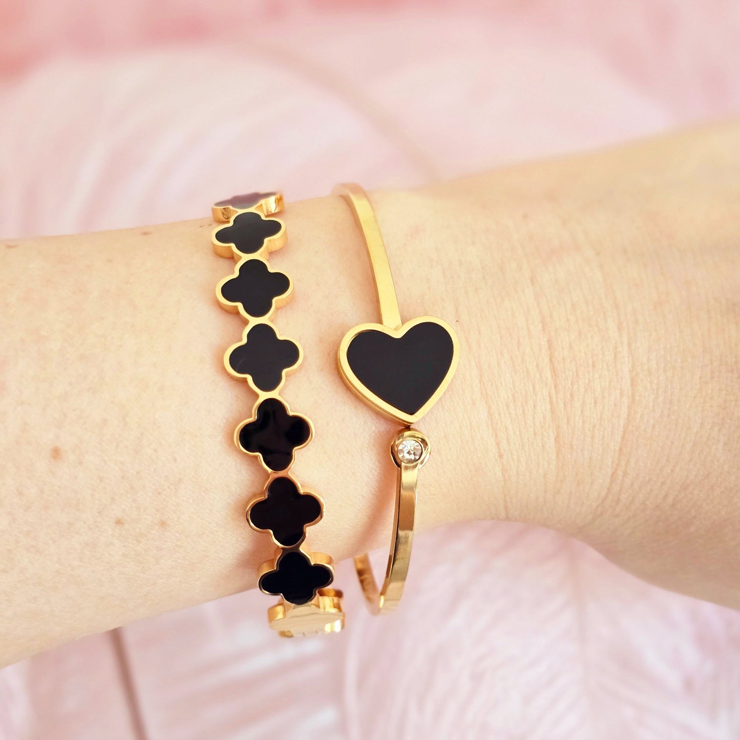 Stormy Clover Bangle
