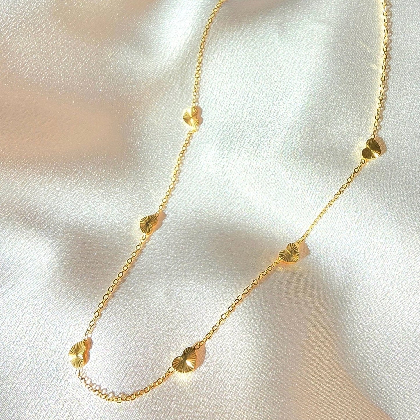 Gia Dainty Heart Necklace