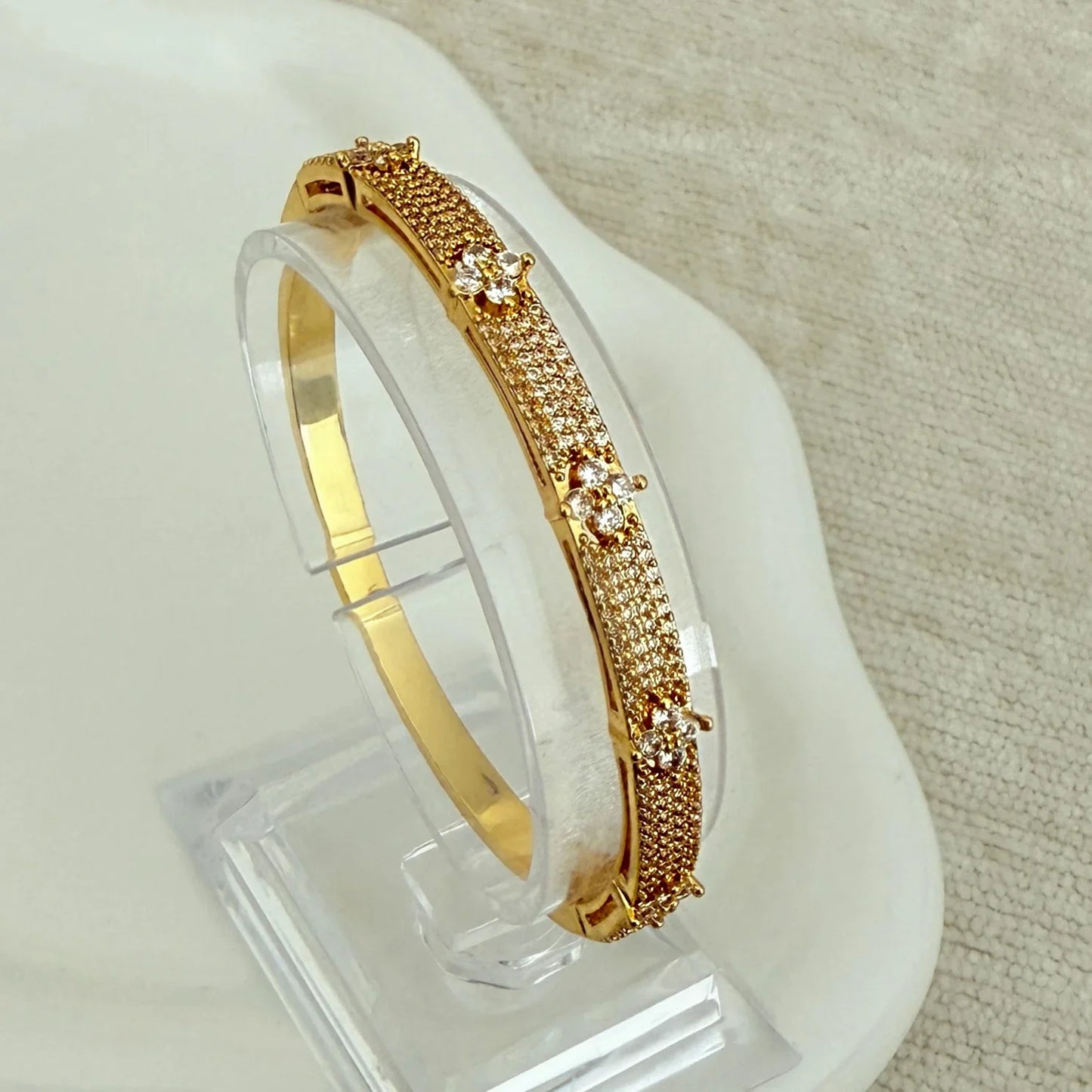 Kendall Bangle