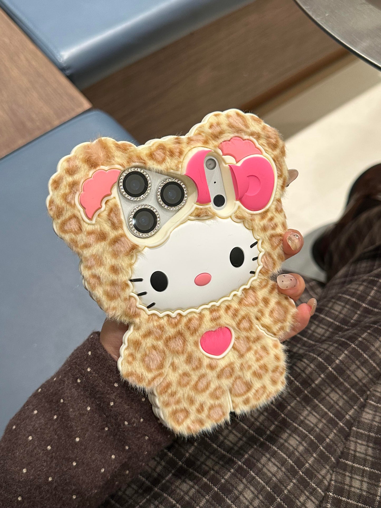 Hellokitty Leopard Print Fur Textured Silicone Cute Kawaii Phone Case