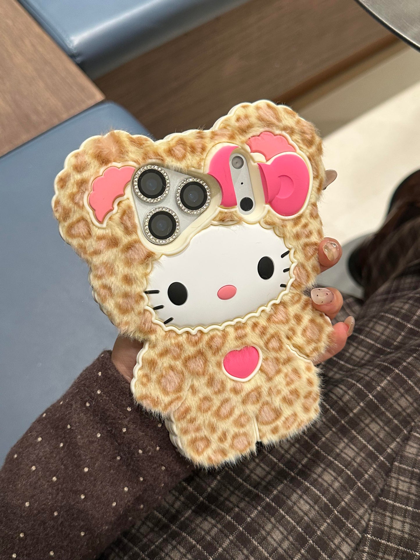 Hellokitty Leopard Print Fur Textured Silicone Cute Kawaii Phone Case