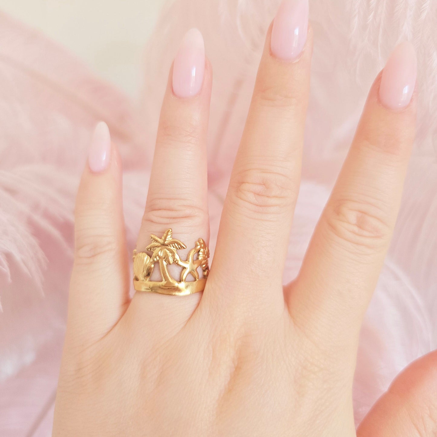 Island Glow Ring