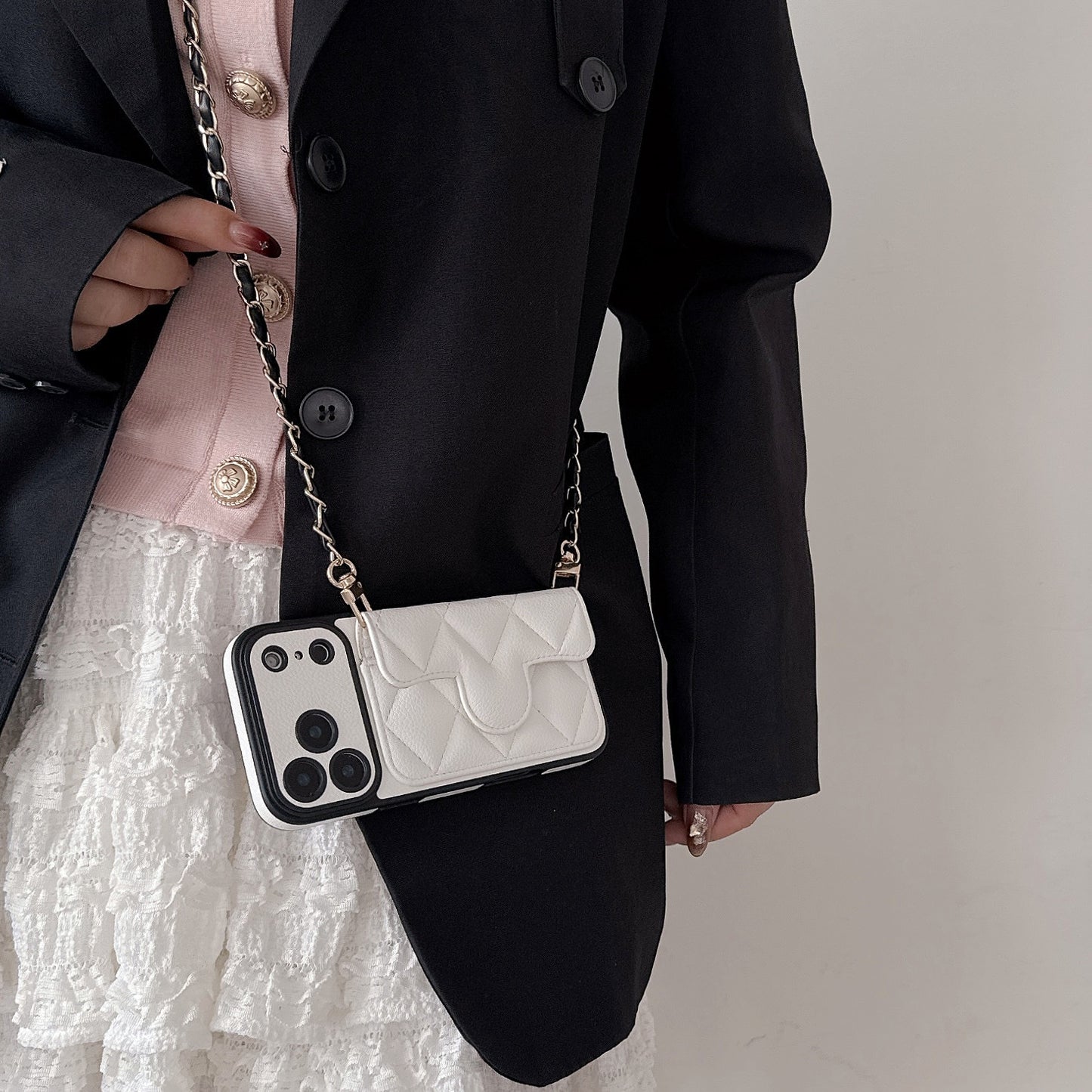 The Oblique Cross Card Holder Lanyard IPhone Case Exudes a High-End Feel, Featuring a Delicate Small Hole Design and Comprehensive Drop Protection.