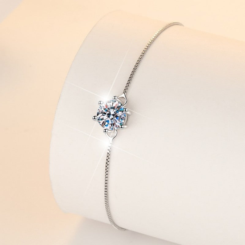Six-claw moissanite bracelet