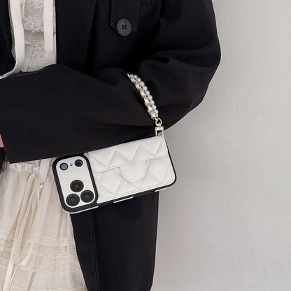 The Oblique Cross Card Holder Lanyard IPhone Case Exudes a High-End Feel, Featuring a Delicate Small Hole Design and Comprehensive Drop Protection.