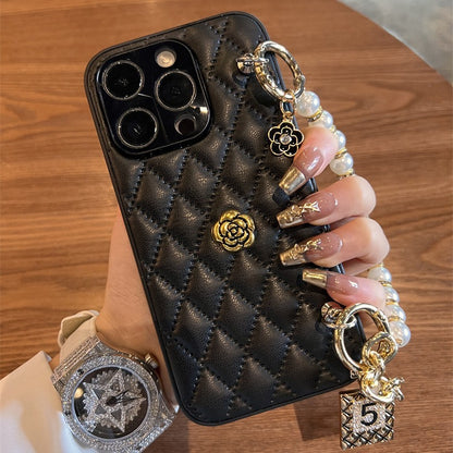 Rhombus Camellia Pearl Bracelet iPhone case Pearl Bracelet