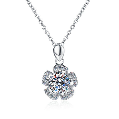 Floral Plum Blossom Pendant Female 1 Carat Moissanite Necklace