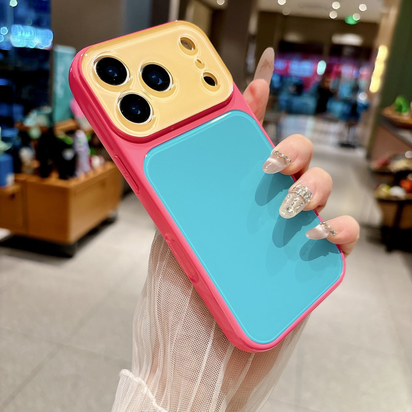 Ins contrast color dopamine instantly transforms into an applicable Apple case