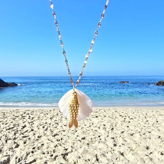 Shell & Fin Necklace