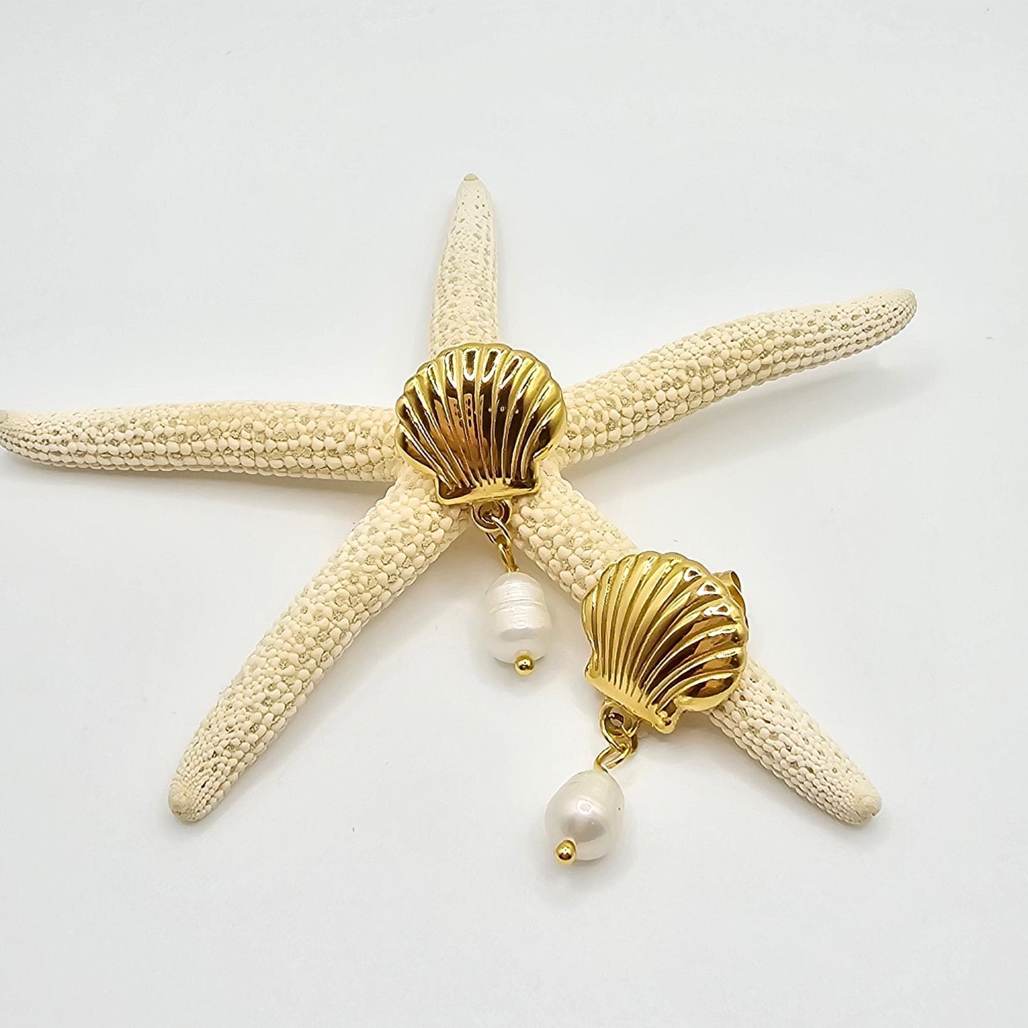 Shell Pearl Drop Earrings