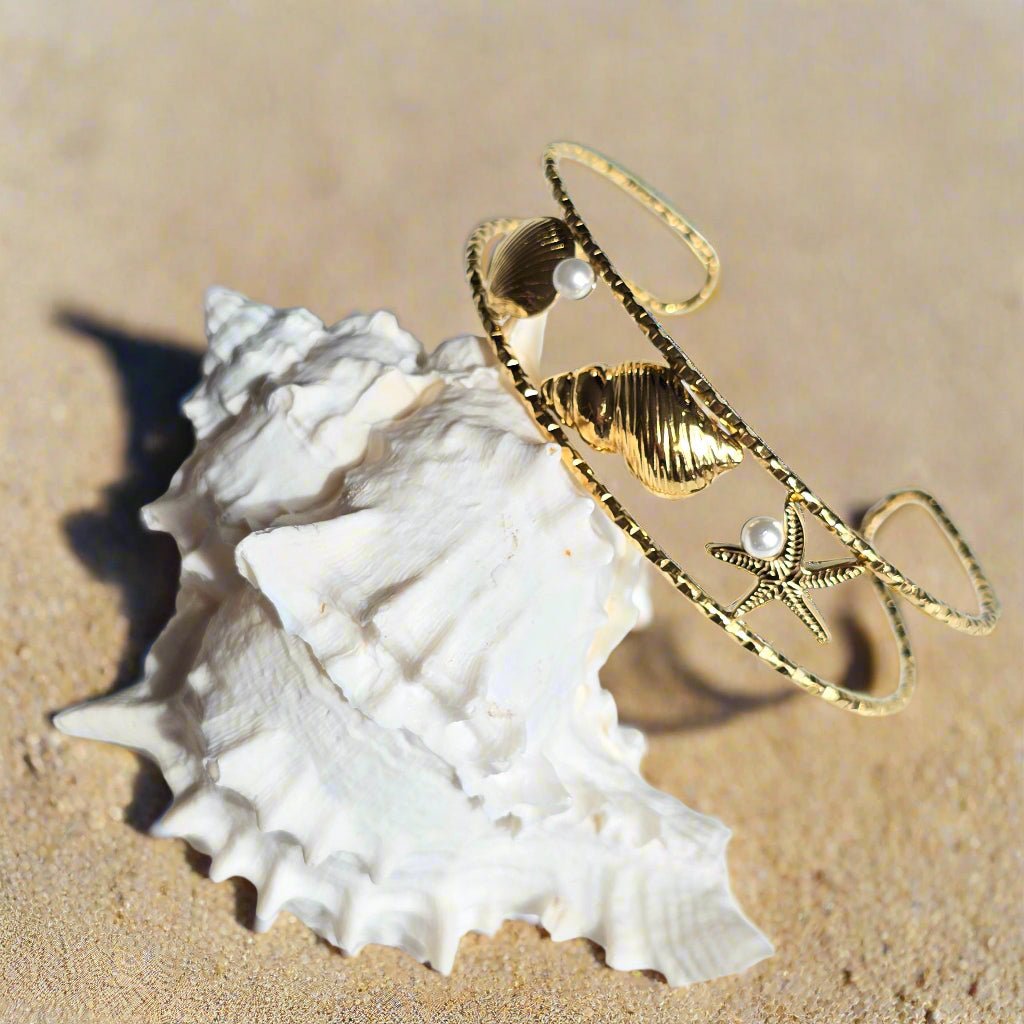 Shells & Pearls Bangle