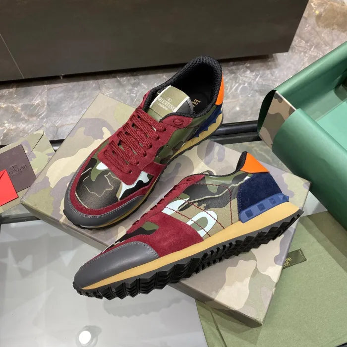 V - SNEAKERS