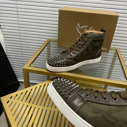 A - SNEAKERS