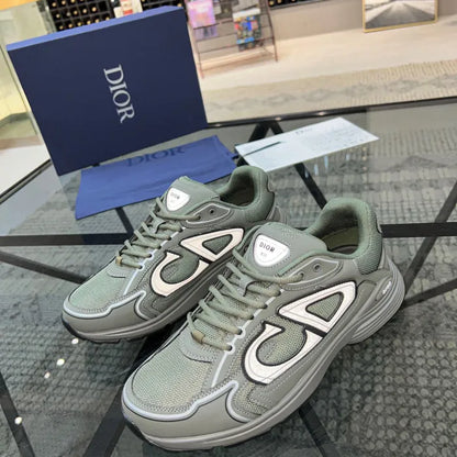 D - SNEAKERS