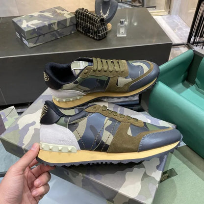 V - SNEAKERS