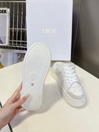 D-Sneakers