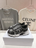 D-Sneakers