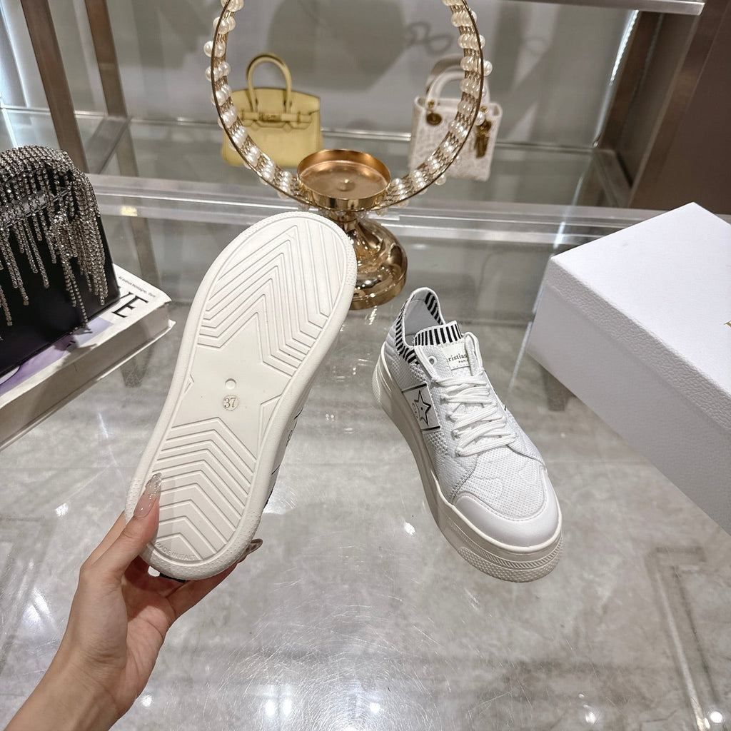 D-Sneakers