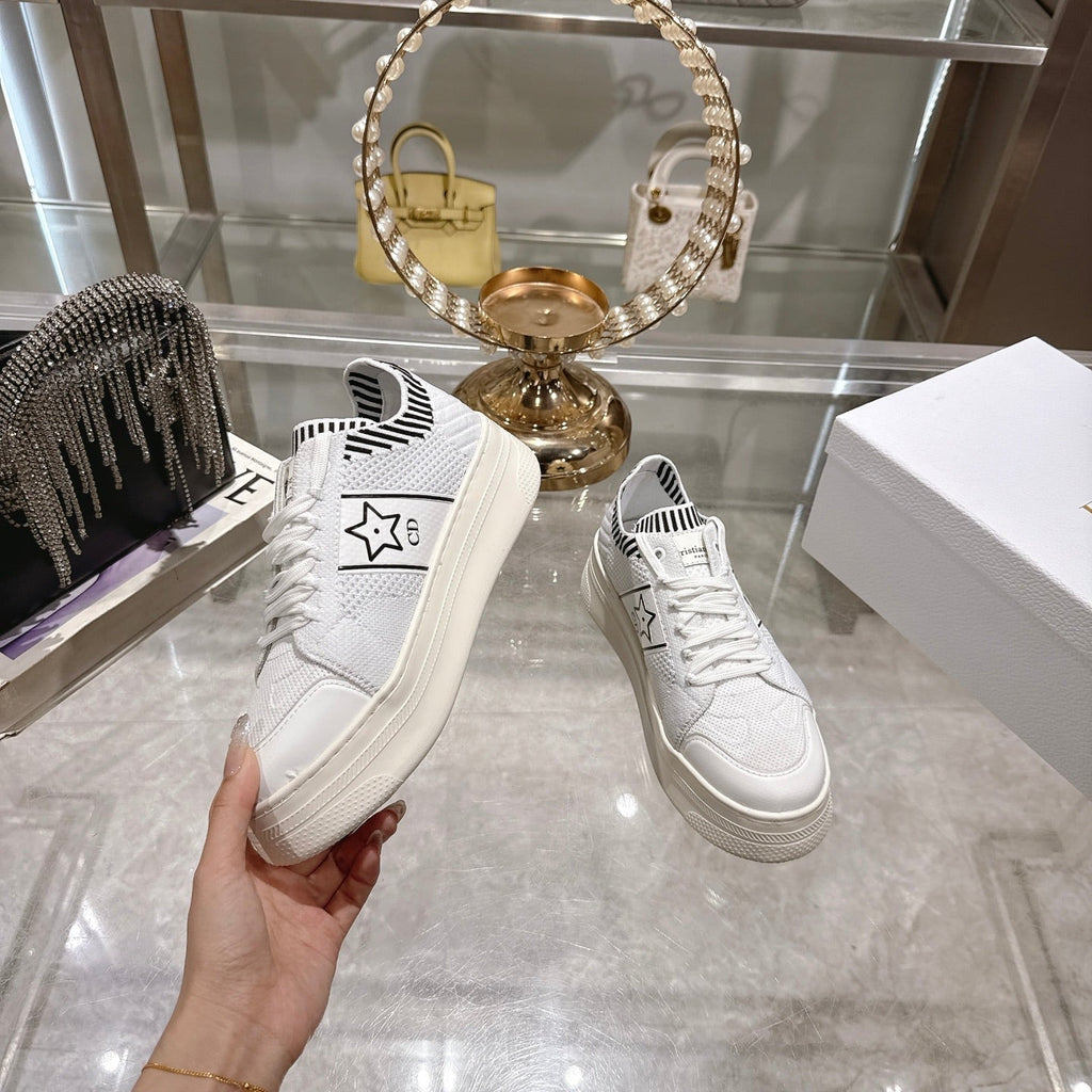 D-Sneakers
