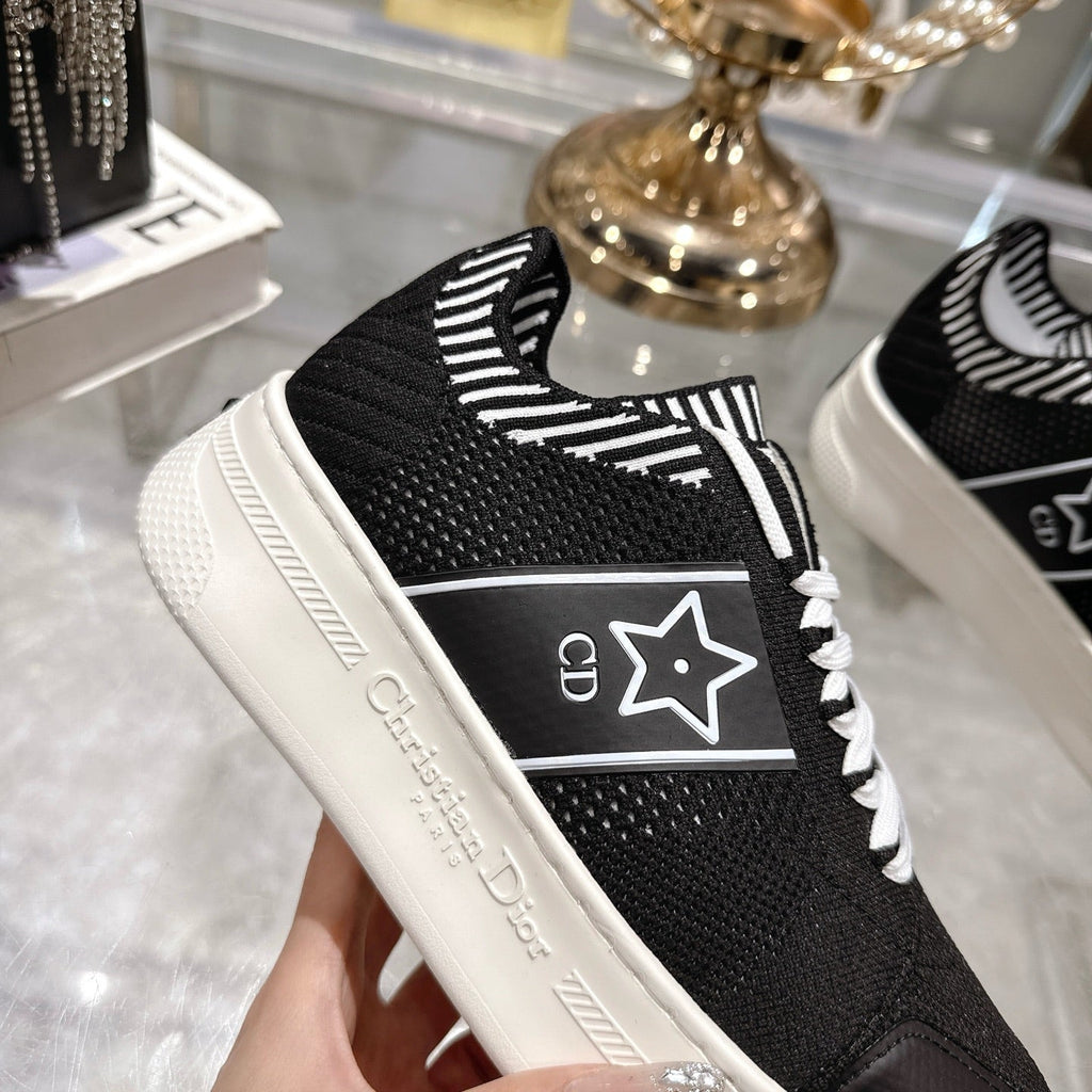 D-Sneakers
