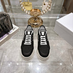 D-Sneakers