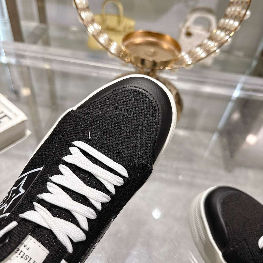 D-Sneakers