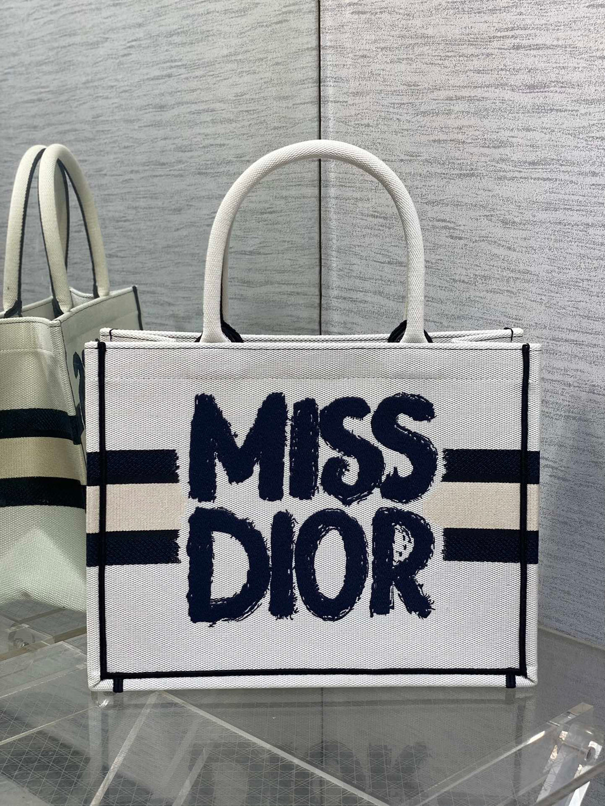 D-Book Tote