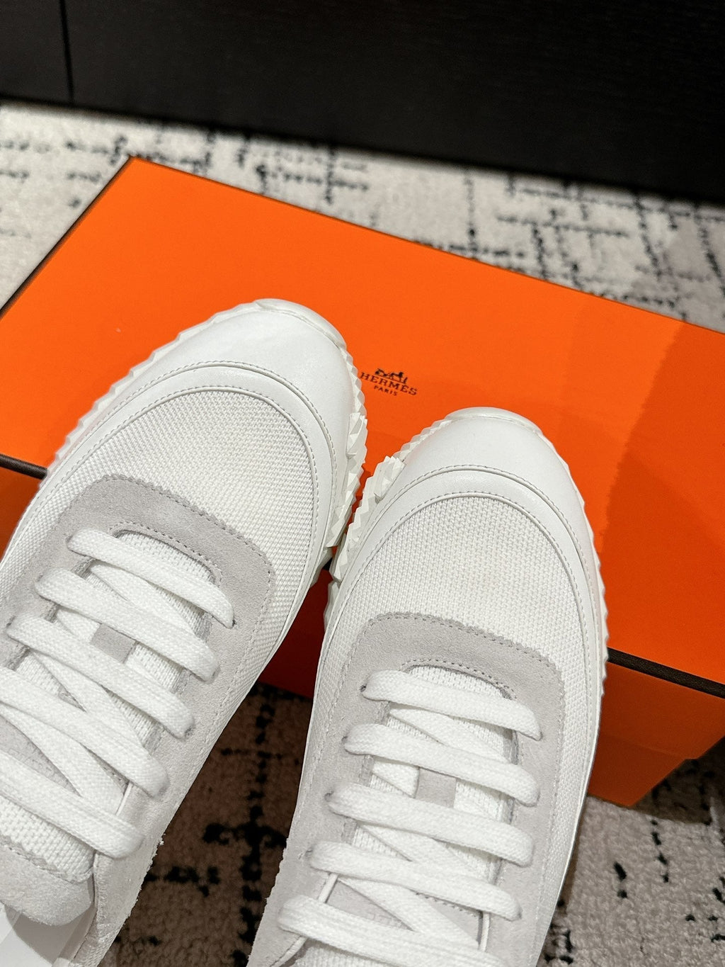 A-Sneakers