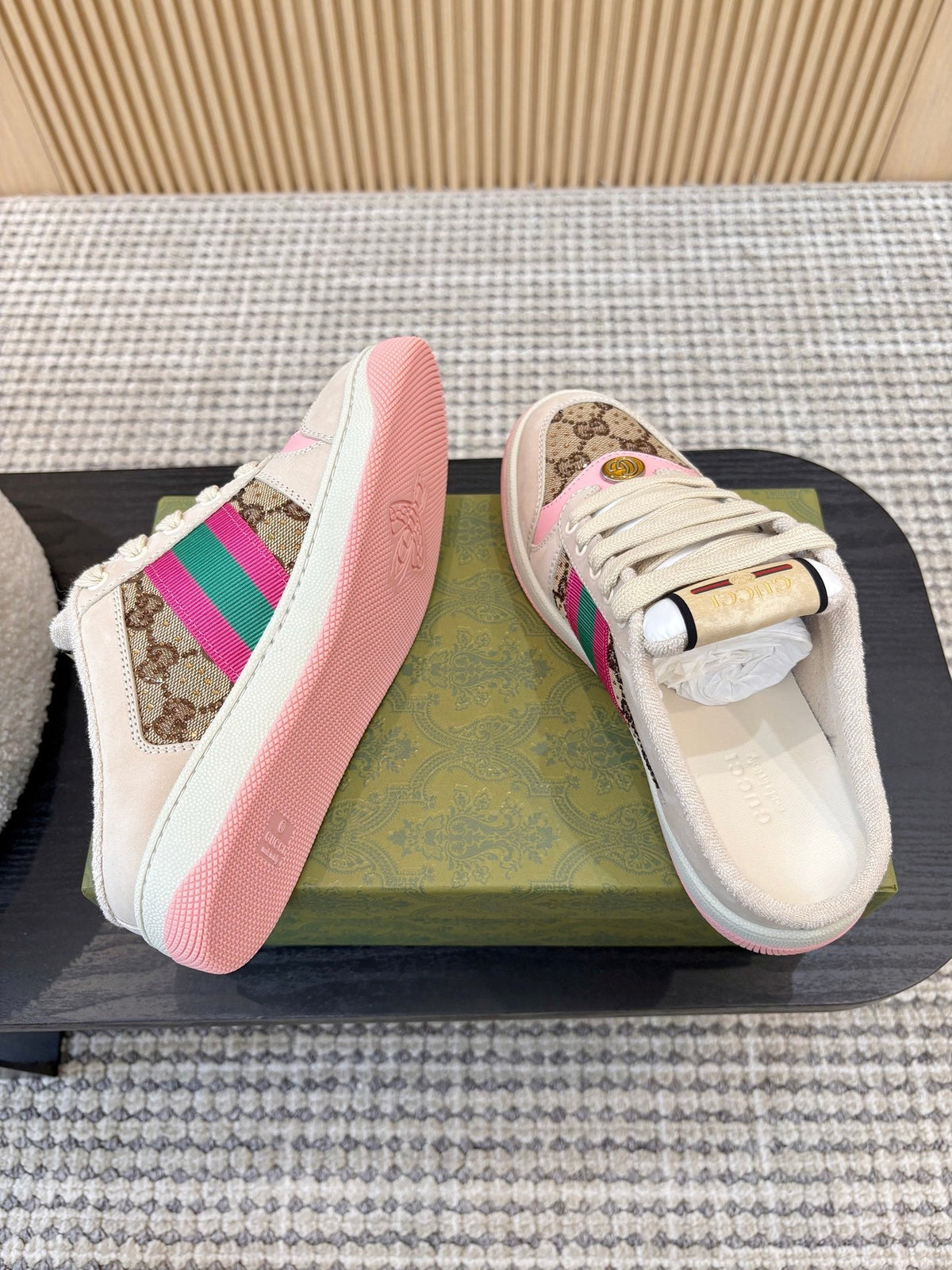 G-Sneakers