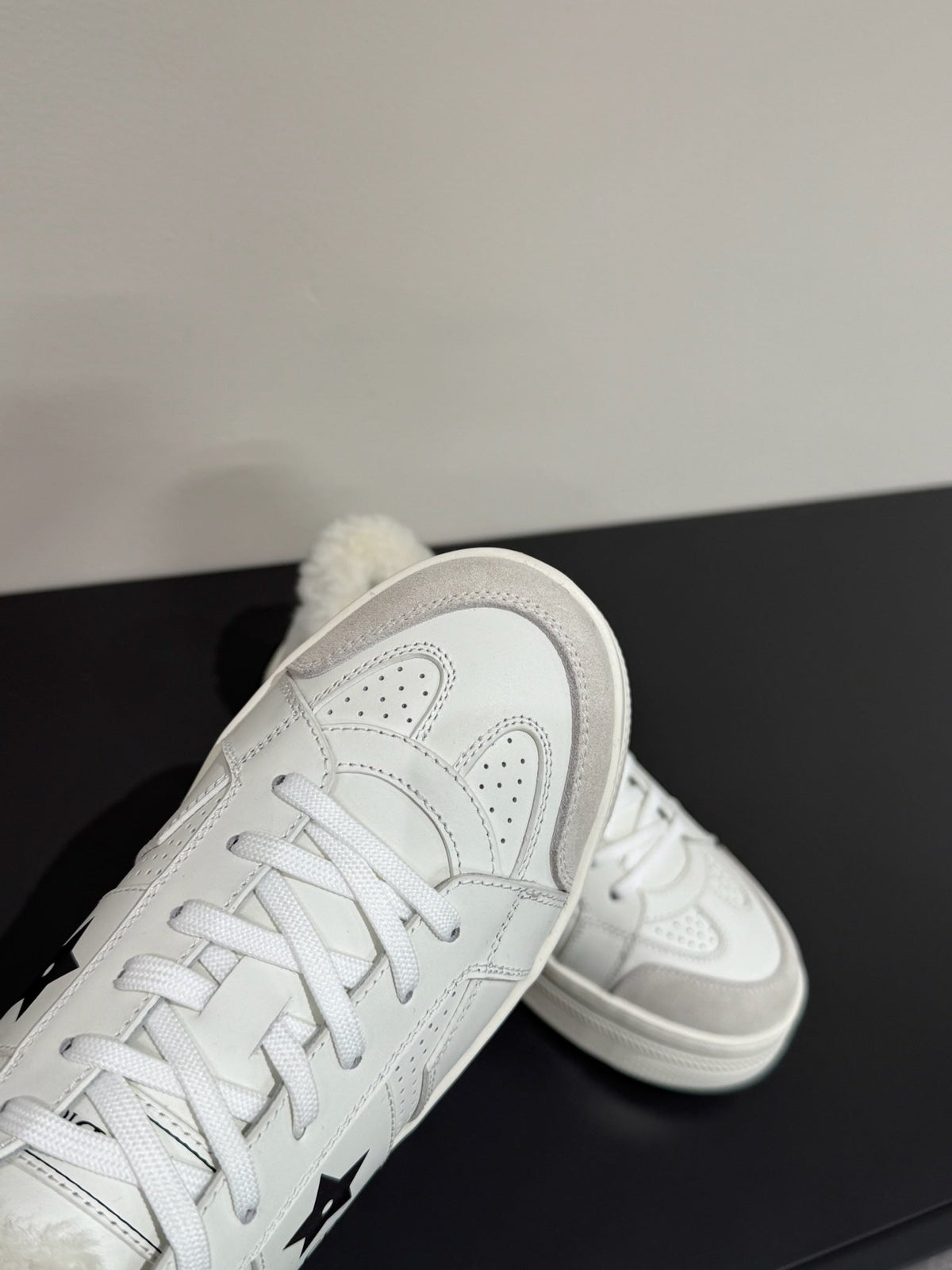 D-Sneakers
