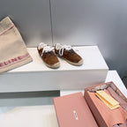 M-Sneakers