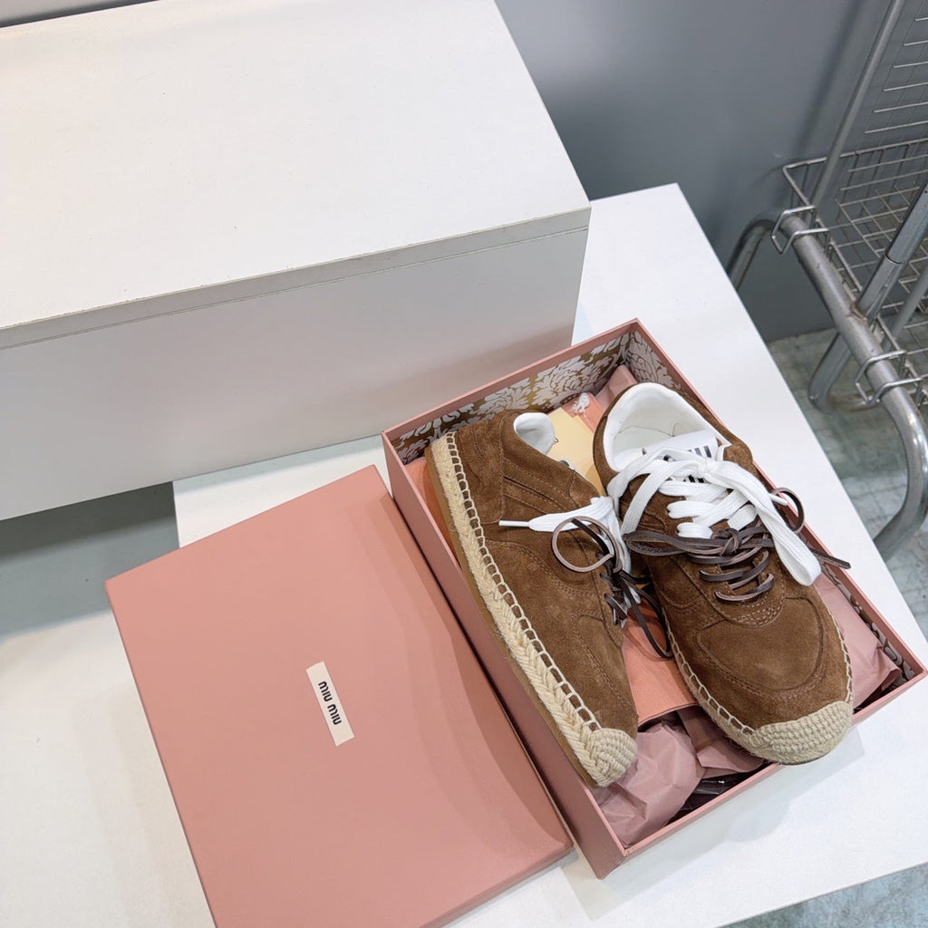 M-Sneakers