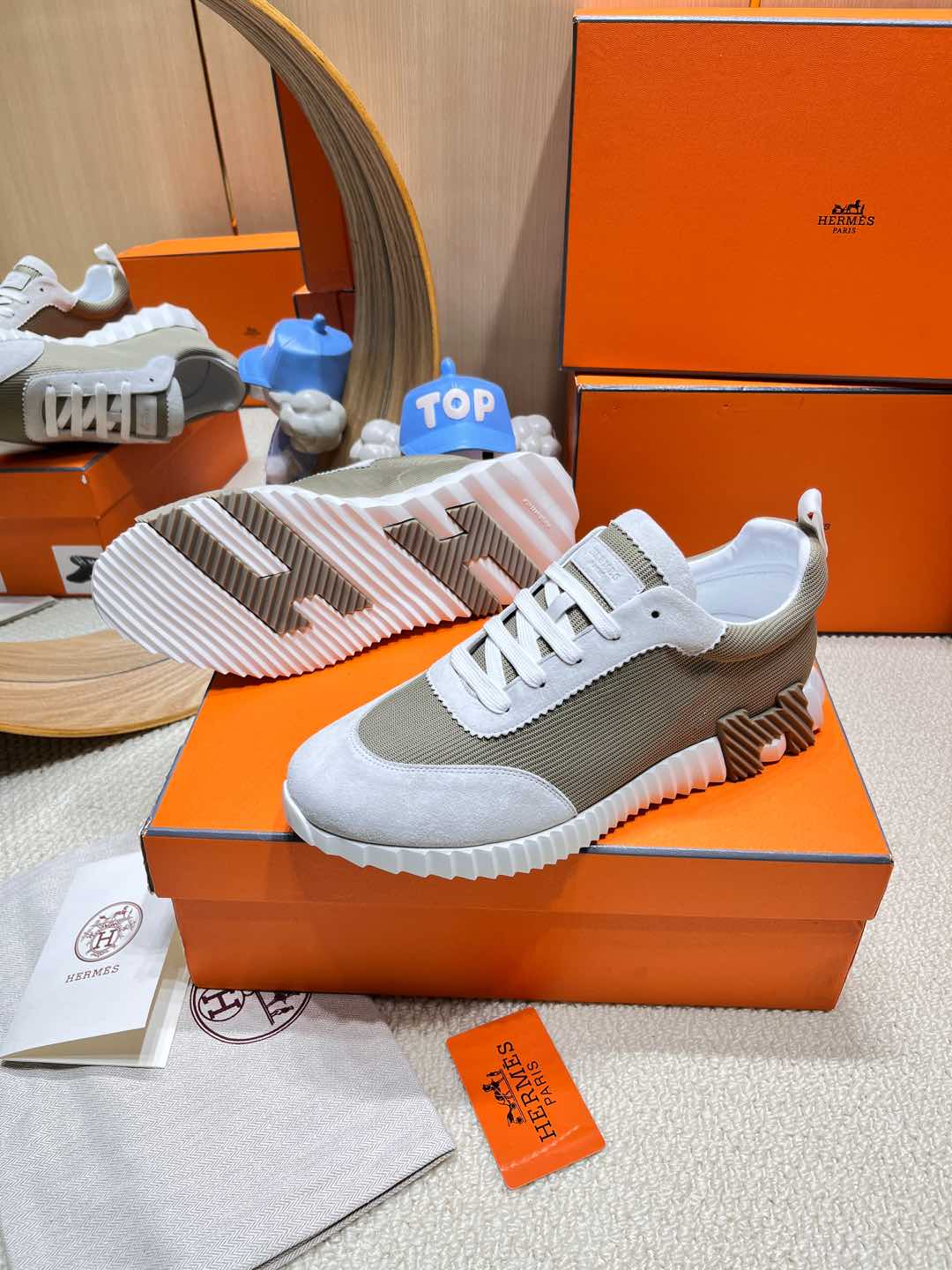 A-Sneakers