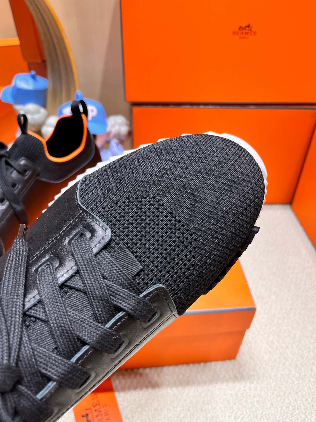 A-Sneakers