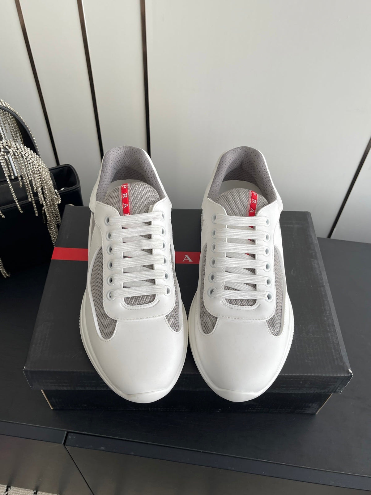 P-Sneakers