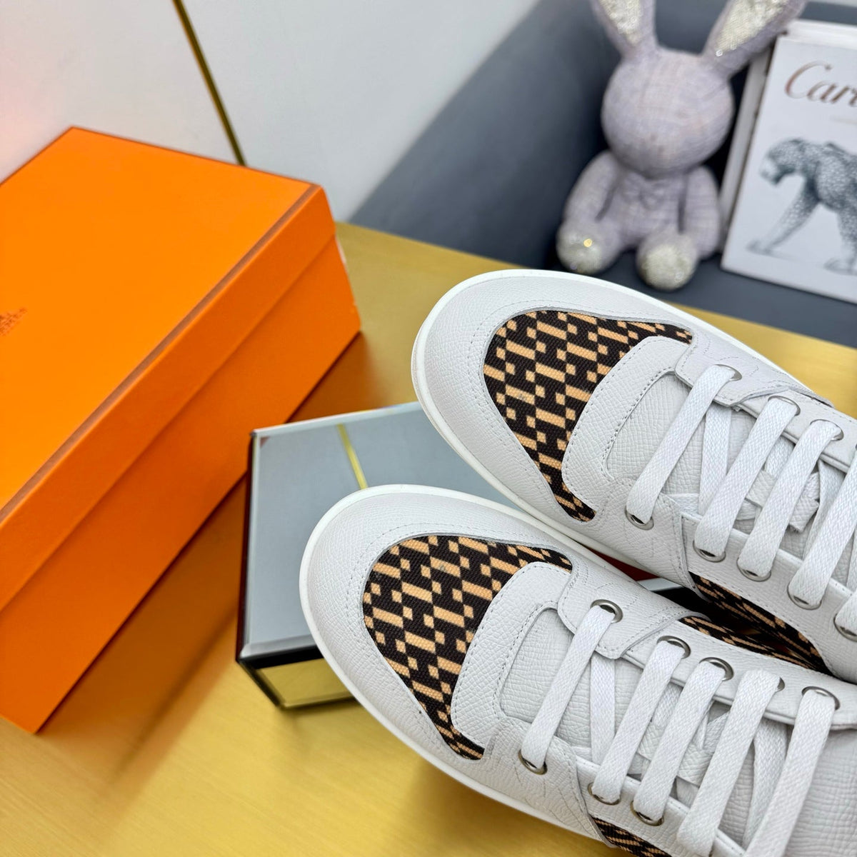 A-Sneakers