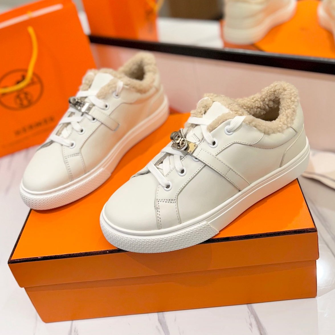 A-Sneakers